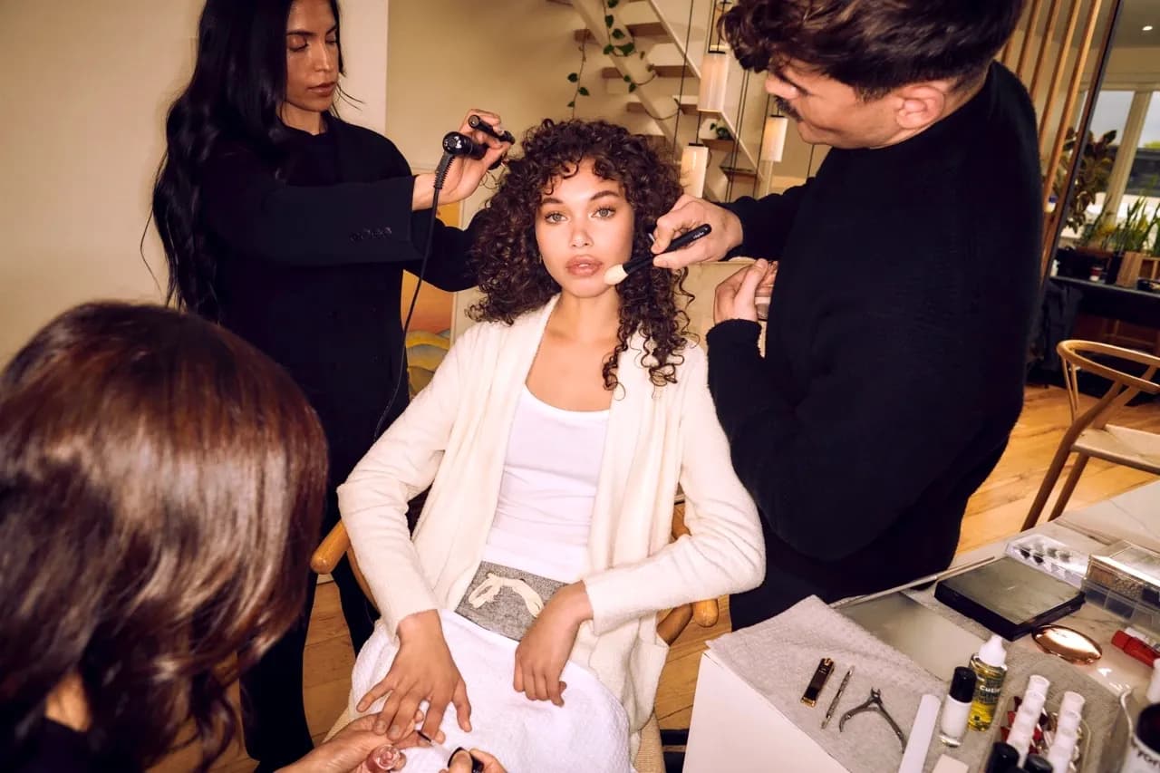 Blowout for Curly Hair: Can You Keep the Curls Intact?